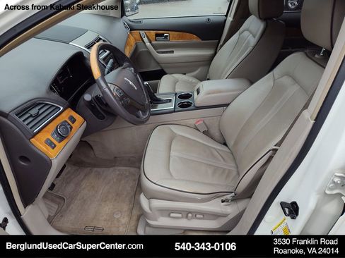 Used 2013 Lincoln MKX AWD image 11