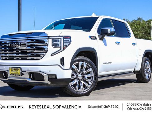 Used 2022 GMC Sierra 1500 Denali w/ Denali Reserve Package AWD/4WD image 1