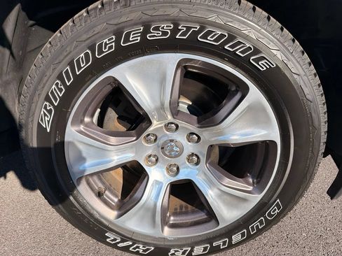 Used 2022 RAM 1500 Laramie AWD/4WD image 37