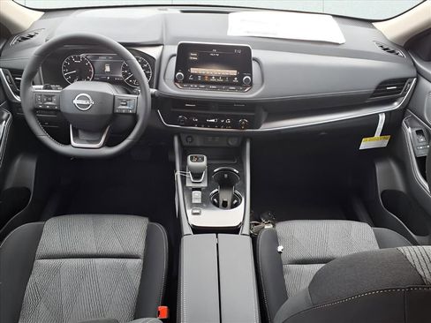 New 2026 Nissan Rogue SV image 12