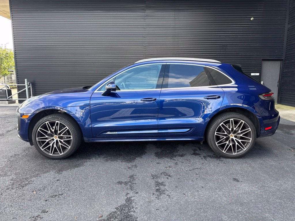 Certified 2024 Porsche Macan AWD/4WD image 6