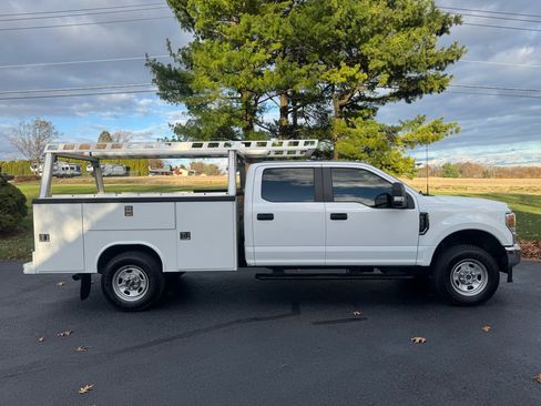 Used 2022 Ford F350 XL w/ Power Equipment Group image 7