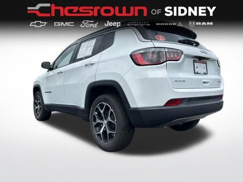 Used 2024 Jeep Compass Limited w/ Sun and Sound Group AWD/4WD image 11