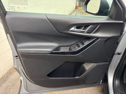 Used 2025 Chevrolet Equinox LT image 20