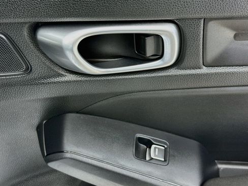 Used 2023 Honda Civic Sport image 29