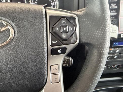 Used 2020 Toyota 4Runner Limited AWD/4WD image 41