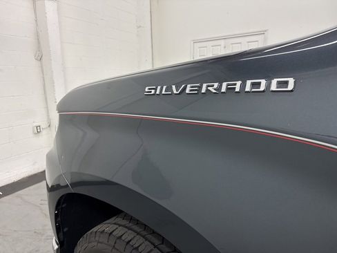 Used 2019 Chevrolet Silverado 1500 LTZ w/ LTZ Plus Package image 21