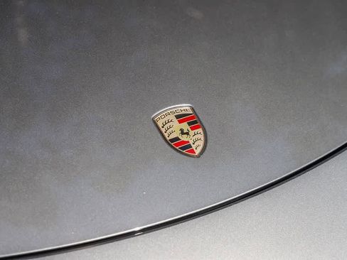 Used 2021 Porsche 718 Cayman RWD image 5