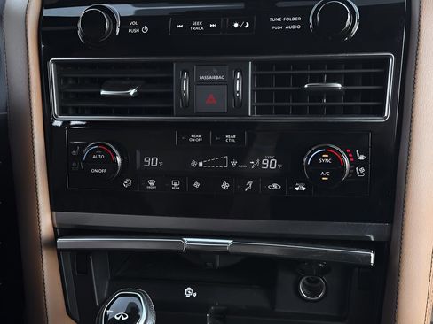 Used 2022 INFINITI QX80 Sensory w/ All-Season Package image 14