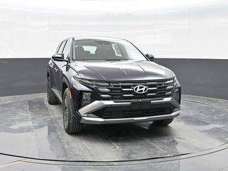 New 2026 Hyundai Tucson Blue SE video 2