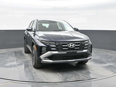 New 2026 Hyundai Tucson Blue SE image 2