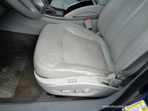 Used 2013 Buick LaCrosse Leather image 7