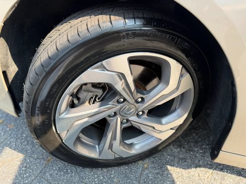 Used 2018 Honda Accord EX-L image 20