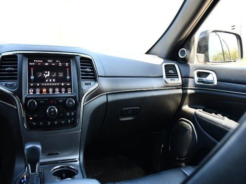 Used 2018 Jeep Grand Cherokee High Altitude AWD/4WD image 20