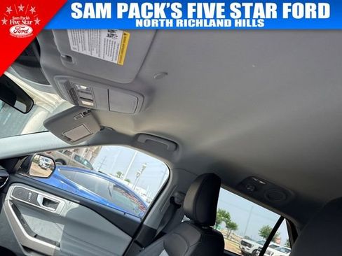 Used 2023 Ford Explorer XLT w/ Equipment Group 202A RWD image 7