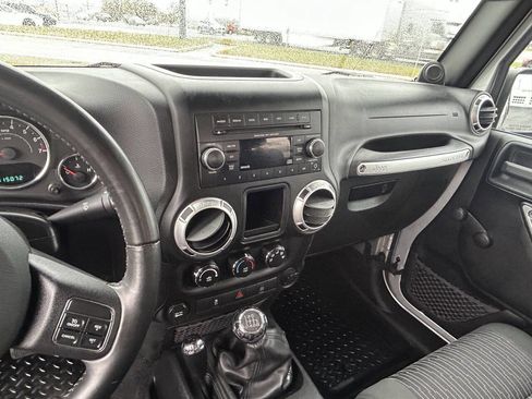 Used 2012 Jeep Wrangler Rubicon w/ Trailer Tow Group image 5