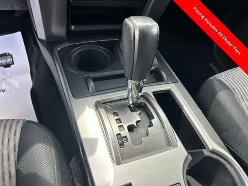 Used 2016 Toyota 4Runner SR5 AWD/4WD image 11