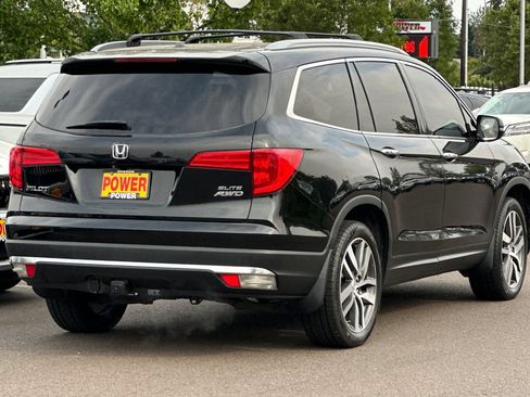 Used 2017 Honda Pilot Elite image 4