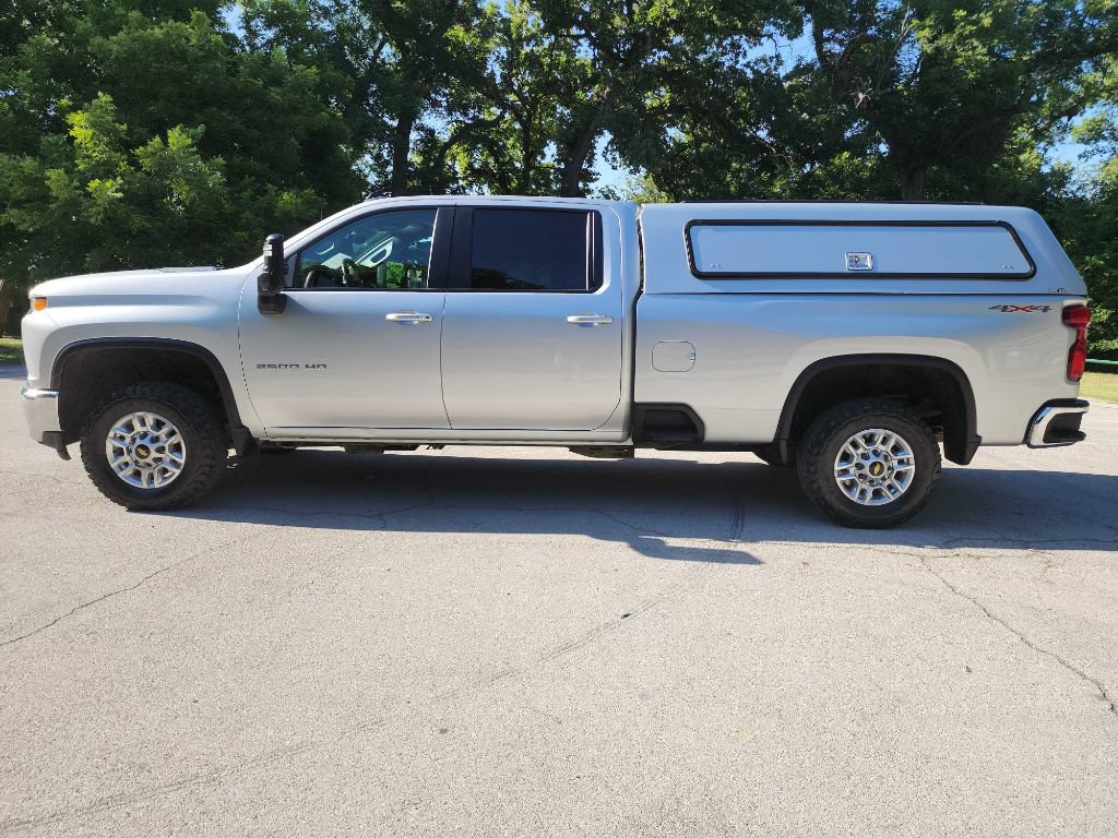 Used 2023 Chevrolet Silverado 2500 LT w/ Convenience Package AWD/4WD image 5