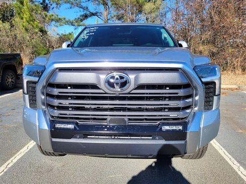Used 2023 Toyota Tundra Limited image 2