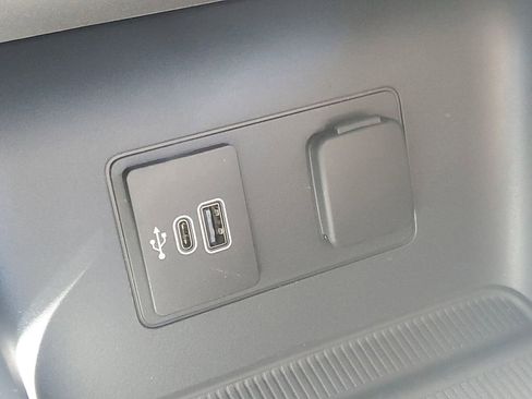 New 2026 Ford Explorer Active w/ Active Comfort Package image 19