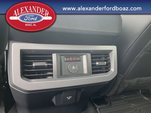 New 2025 Ford F250 Lariat w/ Lariat Ultimate Package image 32