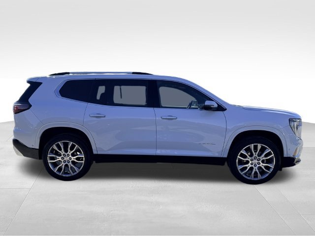 Used 2026 GMC Acadia Denali w/ Super Cruise Package FWD image 4