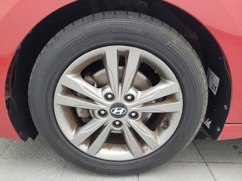 Used 2018 Hyundai Elantra SEL FWD image 31