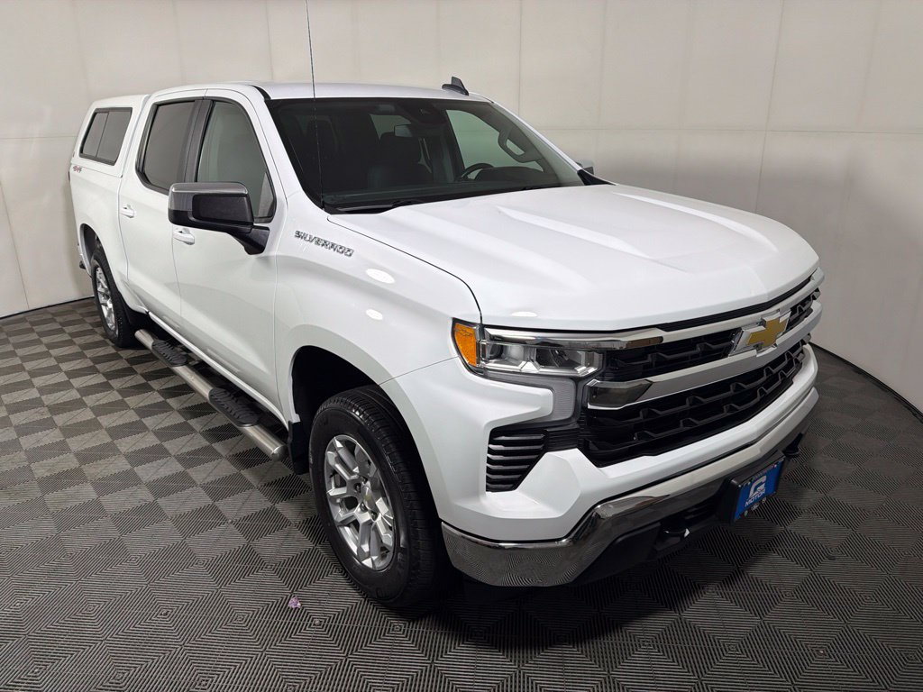 Used 2023 Chevrolet Silverado 1500 LT AWD/4WD image 1