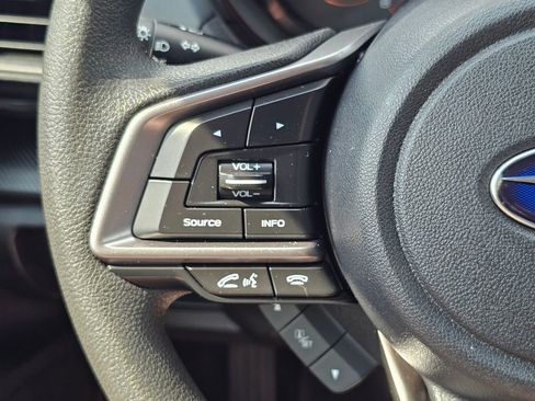 Used 2023 Subaru Crosstrek 2.0i AWD/4WD image 9