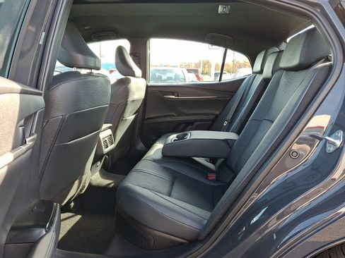 Used 2025 Toyota Camry XSE image 10