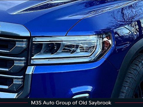 Used 2023 GMC Acadia AT4 w/ Technology Package image 33