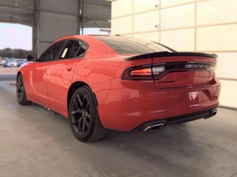 Used 2020 Dodge Charger SXT w/ Blacktop Package RWD image 3