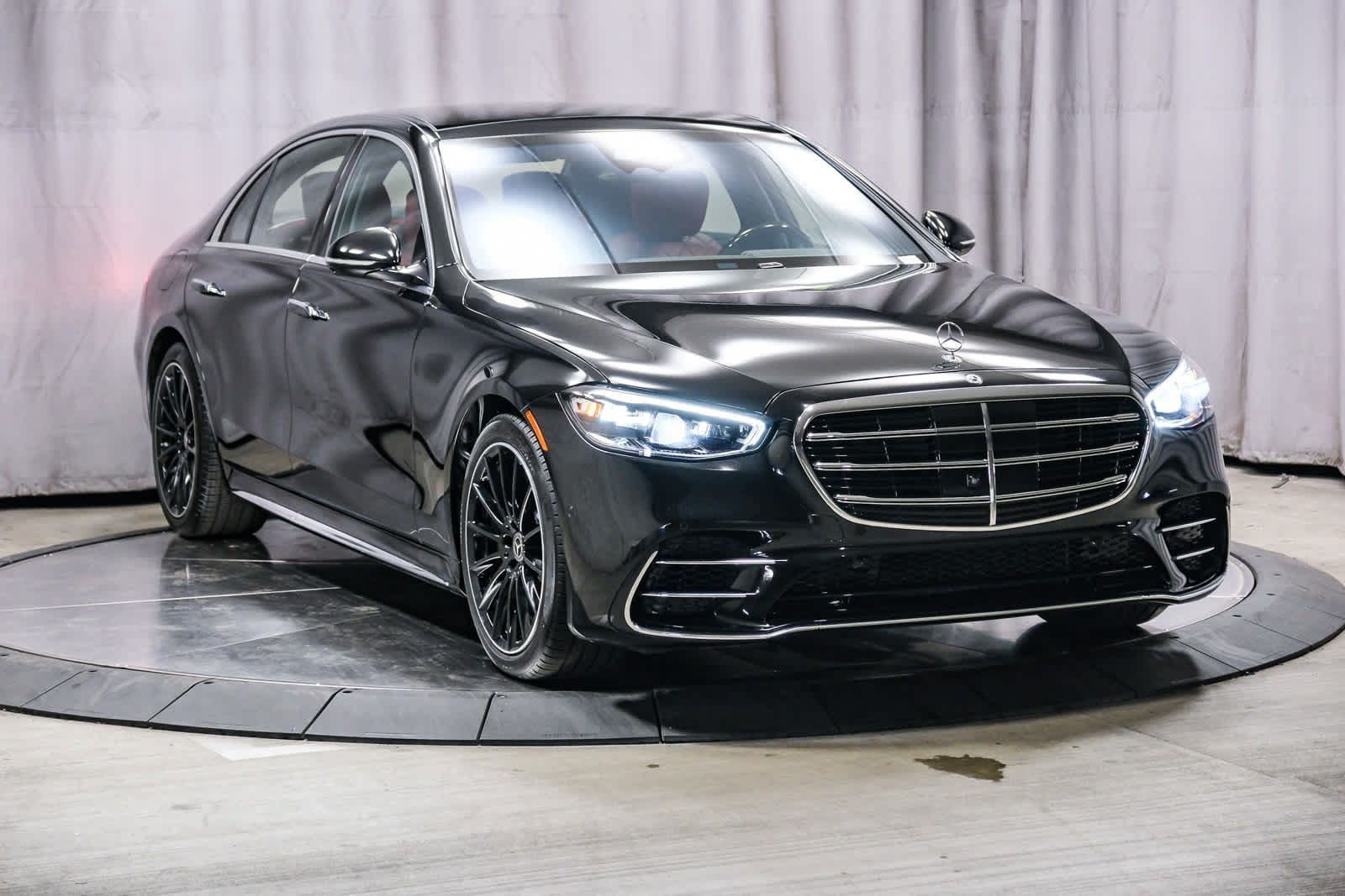 Used 2026 Mercedes-Benz S 580 4MATIC Sedan image 5
