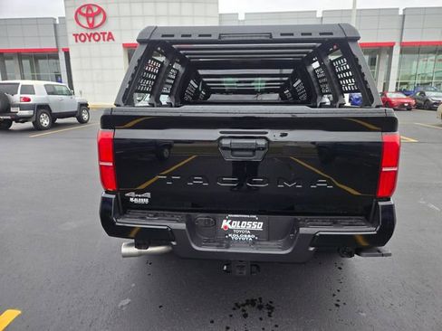 New 2025 Toyota Tacoma SR5 image 5