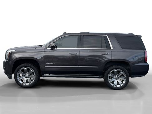Used 2017 GMC Yukon Denali w/ Open Road Package image 2