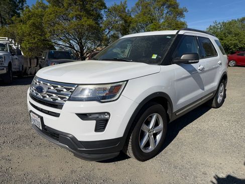 Used 2019 Ford Explorer XLT w/ Equipment Group 201A image 1