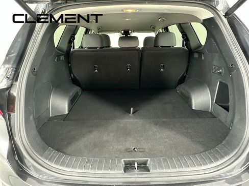 Used 2023 Hyundai Santa Fe SEL FWD image 11