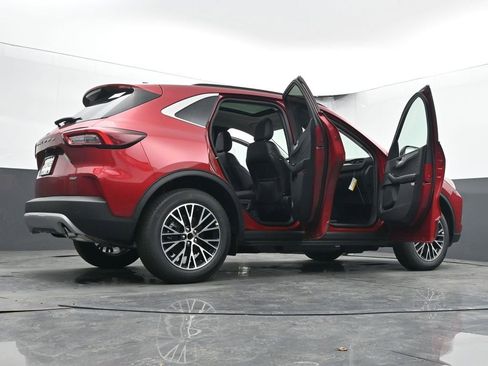 New 2026 Ford Escape SE image 76