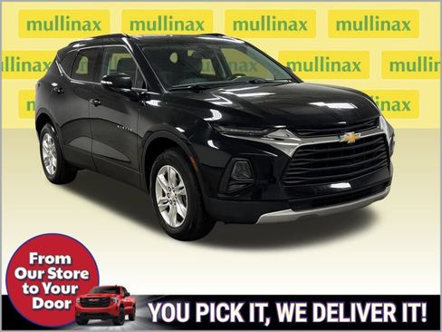 Used 2020 Chevrolet Blazer LT image 2