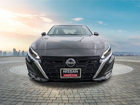 Certified 2025 Nissan Altima 2.5 S FWD image 10