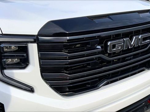 Used 2026 GMC Sierra 1500 AT4 w/ AT4 Premium Package AWD/4WD image 29