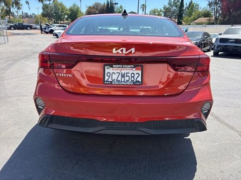 Used 2023 Kia Forte LXS image 7