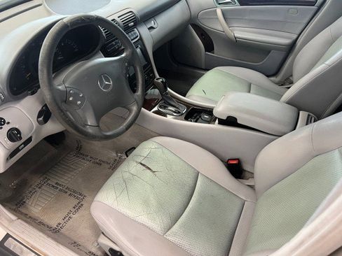 Used 2004 Mercedes-Benz C 240 Sedan image 11