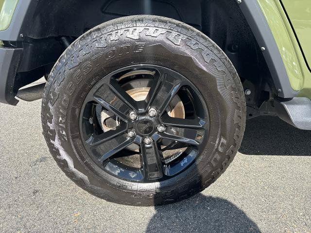 Used 2023 Jeep Wrangler Unlimited Sahara AWD/4WD image 14