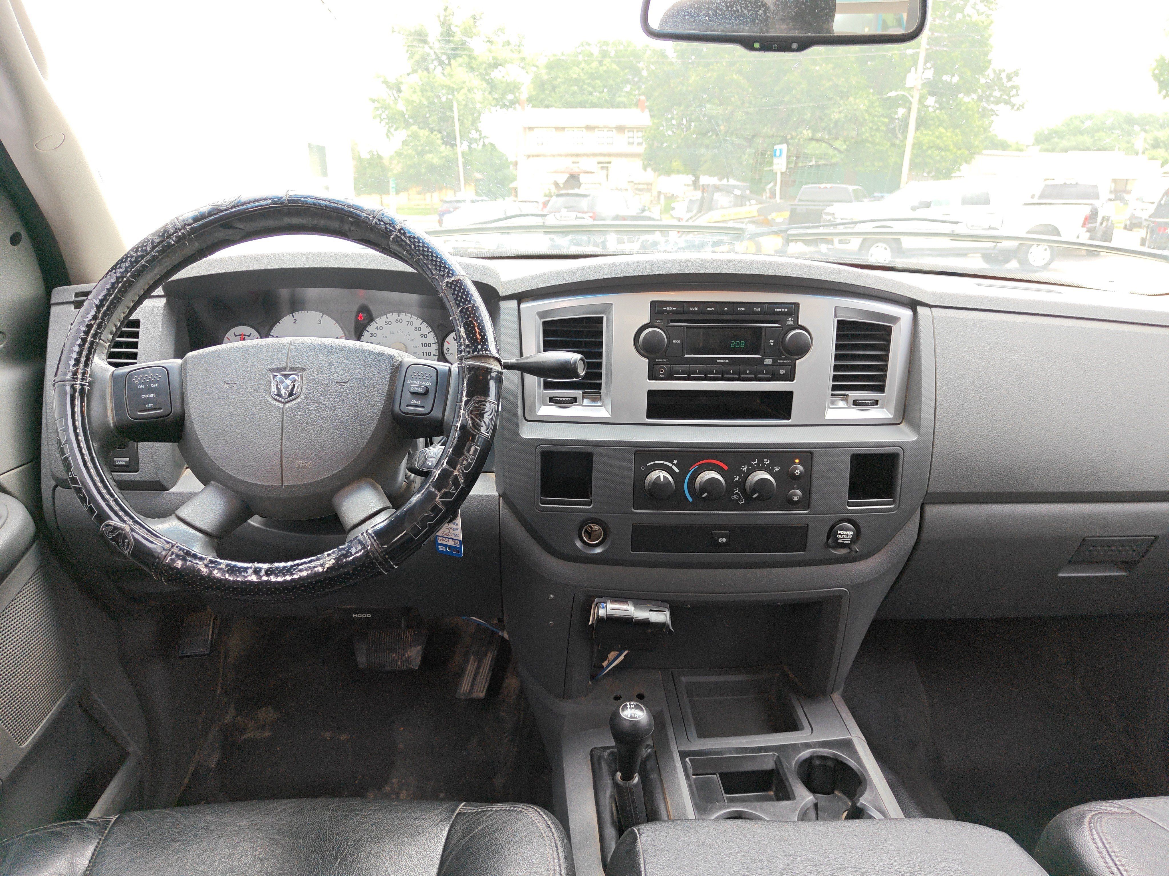 Used 2008 Dodge Ram 4500 Truck 4x4 Quad Cab w/ 2GG SLT Cpos Pkg image 17