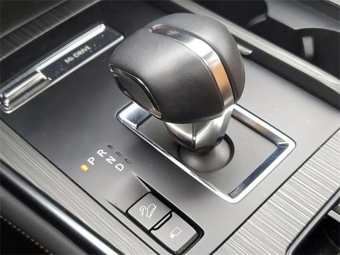 Certified 2025 MAZDA CX-70 3.3 Turbo S w/ Premium Plus image 17