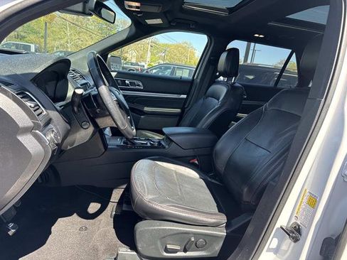 Used 2019 Ford Explorer Sport w/ Equipment Group 401A AWD/4WD image 30