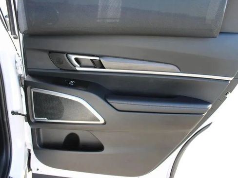 Used 2025 Kia Telluride SX X-Line AWD/4WD image 25