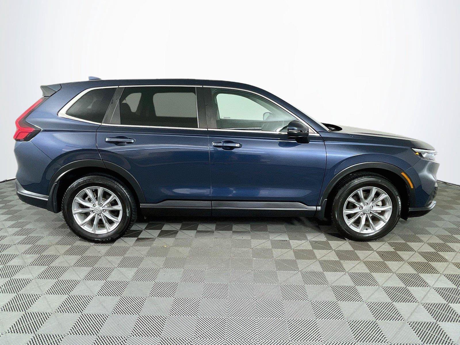 Used 2023 Honda CR-V EX image 12